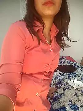 Beauty-on-cock from StripChat is Freechat
