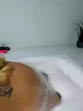 BecciDeluxe from StripChat