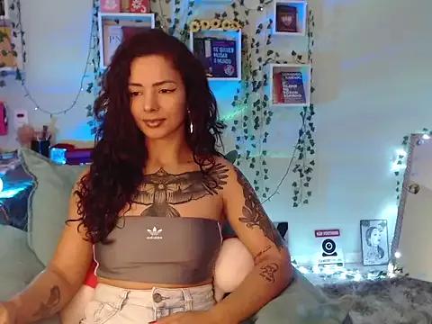 BeellyDance from StripChat