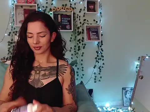 BeellyDance from StripChat