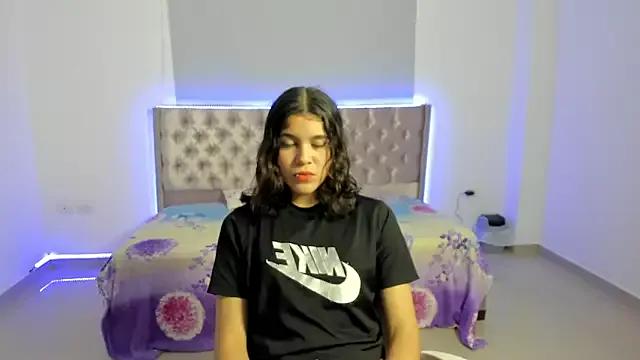 beiby_glow from StripChat is Freechat