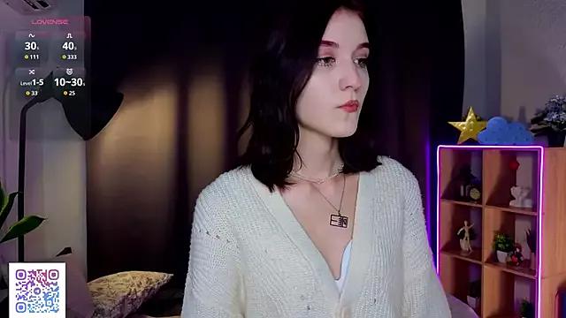 BelindaParbs from StripChat is Freechat