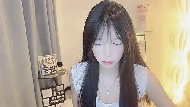 Bella-175 from StripChat
