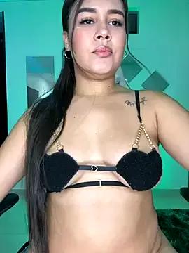 Bella-kim- from StripChat is Freechat