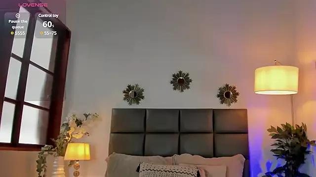 bella_arias from StripChat