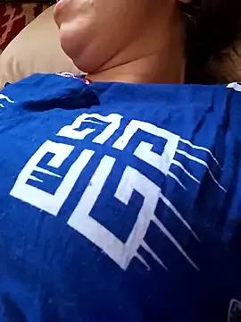 bella_bellaa from StripChat