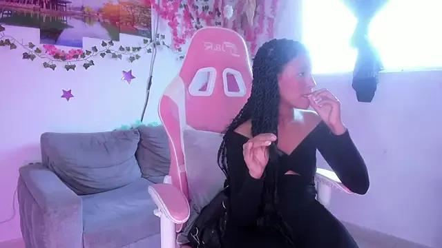 bella_brownm from StripChat