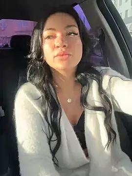 Bella_Diamond_ from StripChat