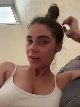 Bella_Foryou from StripChat