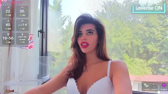 Bella_Posh from StripChat