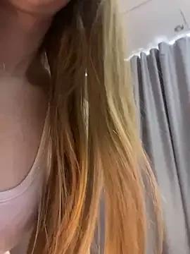 Bella_Suns from StripChat