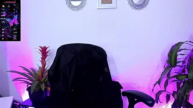 Bella_trix_ from StripChat