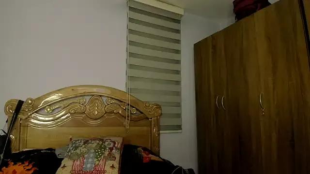 bellaa-w from StripChat