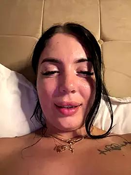 BellaaNoir from StripChat