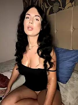 BellaaNoir from StripChat is Freechat