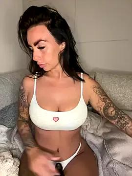 BELLABLACKXUK from StripChat is Freechat