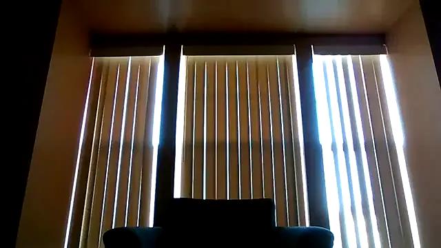 bellacagyal from StripChat