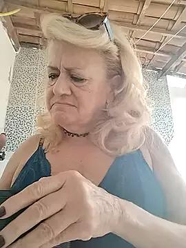 Belladama61 from StripChat