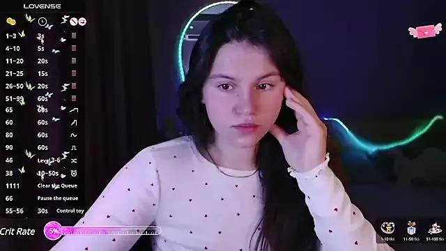 bellaelya from StripChat