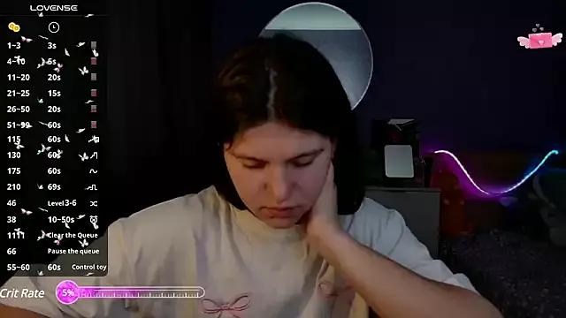 bellaelya from StripChat