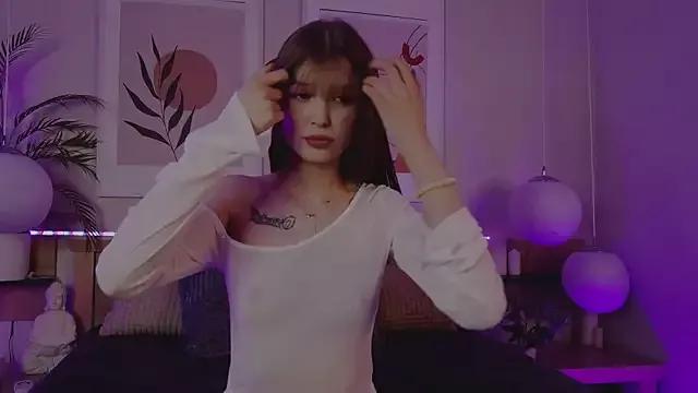 BellaSecrett from StripChat