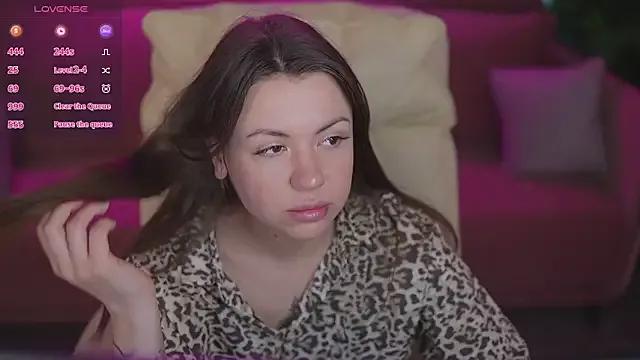 BellaSpark_ from StripChat
