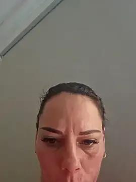 Bellasweety09 from StripChat