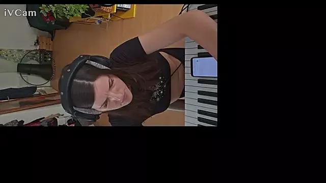 Photos of BelleFelicitas from StripChat is Freechat