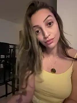 BelleLouiseVp from StripChat is Freechat