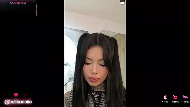 belllbonniie from StripChat