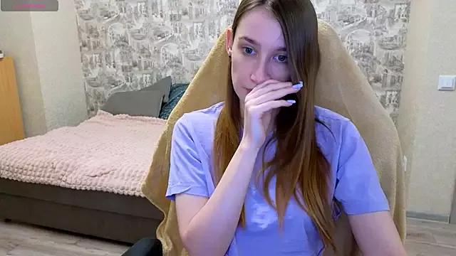 Discover our girls online shows and discover the company of countless livestreamers, with stunning shapes, sex toys and more.