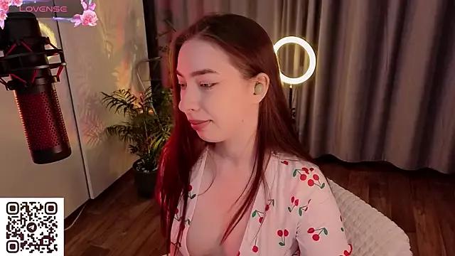 Berry_Muffin from StripChat