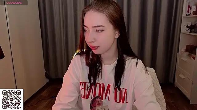 Berry_Muffin from StripChat