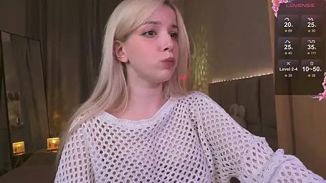 BerryLush_ from StripChat is Freechat
