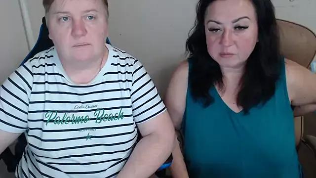 Discover our girls online shows and discover the company of countless livestreamers, with stunning shapes, sex toys and more.