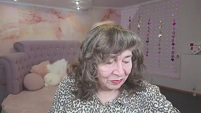 Betty_Brick from StripChat