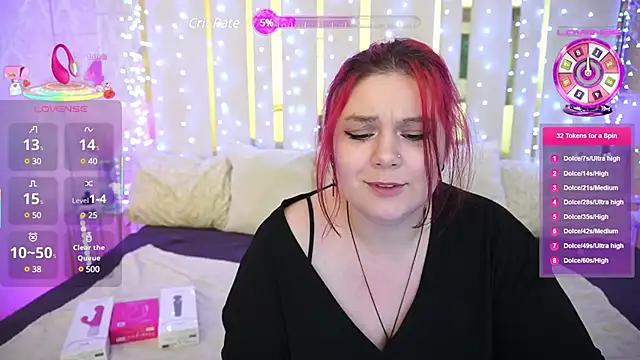 Discover our girls online shows and discover the company of countless livestreamers, with stunning shapes, sex toys and more.