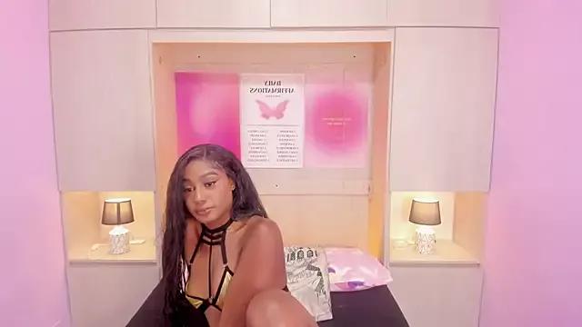 BeverlySteel from StripChat