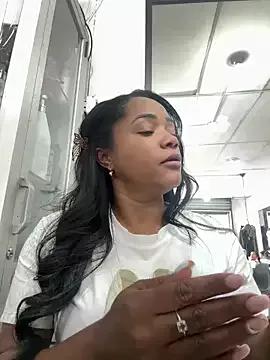 Beybuuu from StripChat