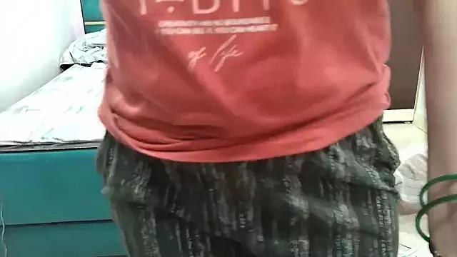 bhabhisexxy_880 from StripChat