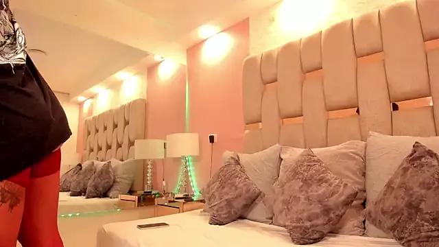 bianca_naviss from StripChat is Freechat