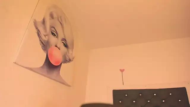 BiancaValentinna from StripChat is Freechat