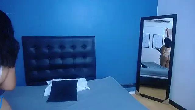 big_titsmommy from StripChat is Freechat