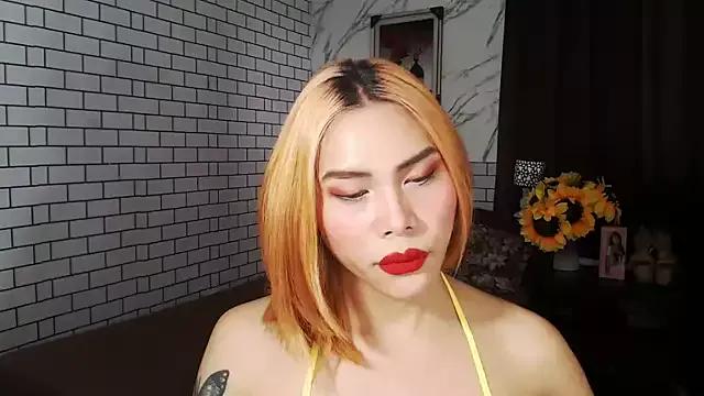 BigAssAlexa from StripChat is Freechat