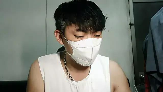 bigbb101011 from StripChat