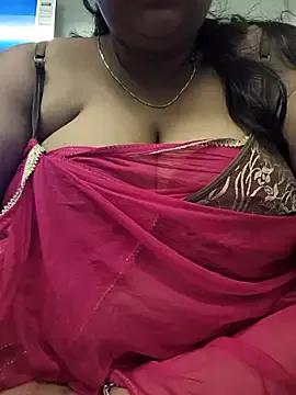 bigboobyrush from StripChat