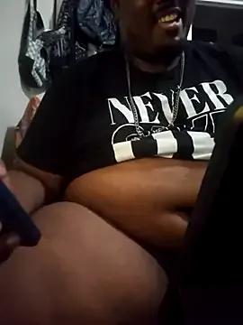 BigBossaNova69 from StripChat