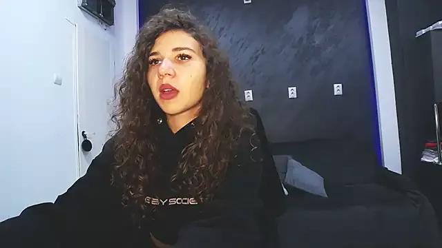 bigbuttjeny from StripChat