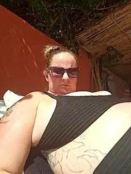 Biggtitz121 from StripChat