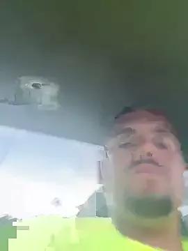 bigitaliandic from StripChat
